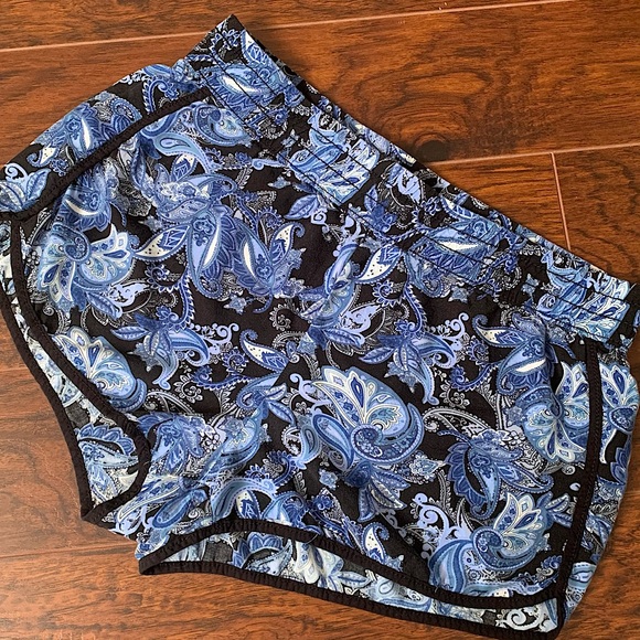 Garage Paisley Boho-Cut Shorts - Picture 1 of 5